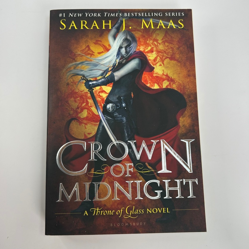 Crown of Midnight Paperback by Sarah J. Maas Throne of Glass